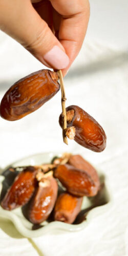 Ramadan tradition, Middle Eastern dates